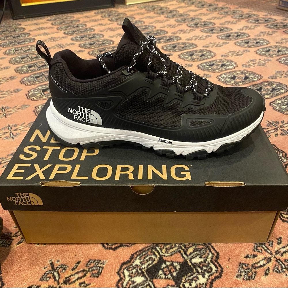 NEVER WORN North Face Low Hiker Boot